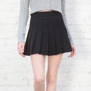 Brandy Melville J. Galt Dana Skirt